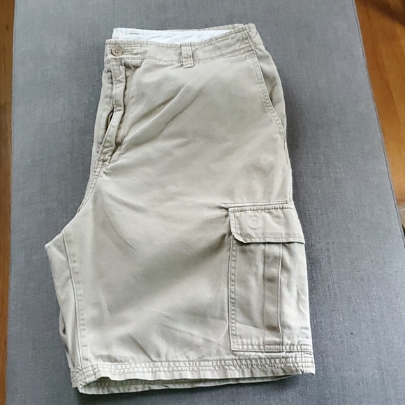 Gap men's rugged cargo short - Picture 1 of 6